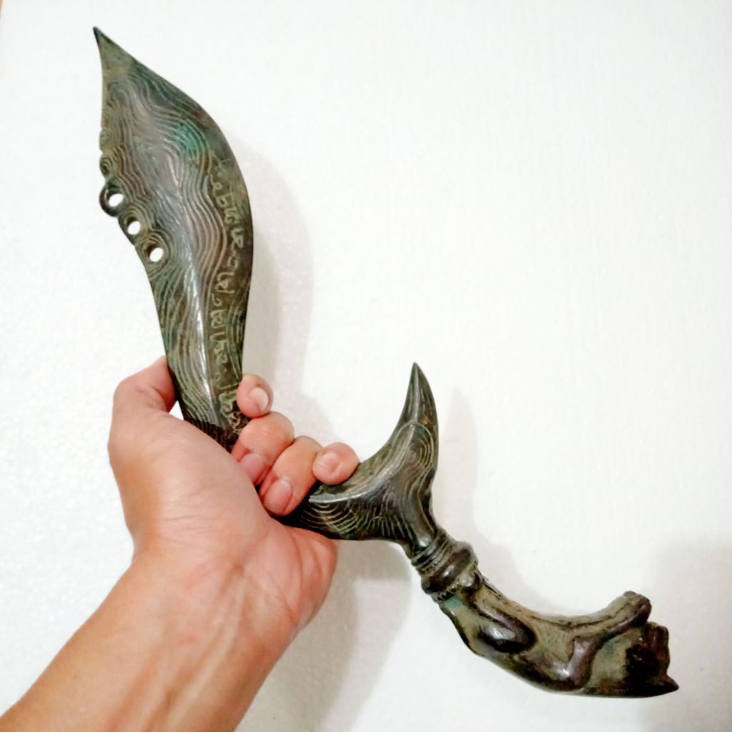 Kujang prabu siliwangi hitam ukuran besar