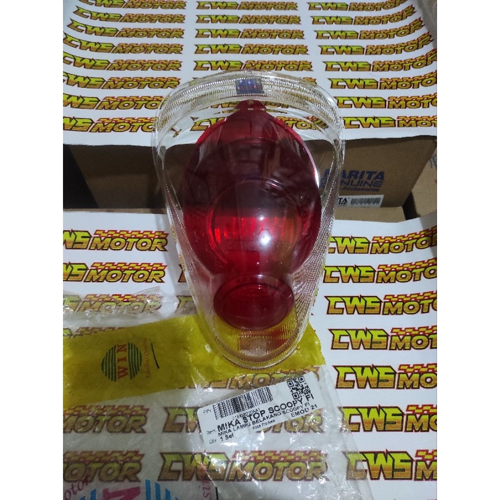 KACA MIKA LAMPU BELAKANG SCOOPY Fi 2013 2014 2015 2016 MERAH PUTIH WIN