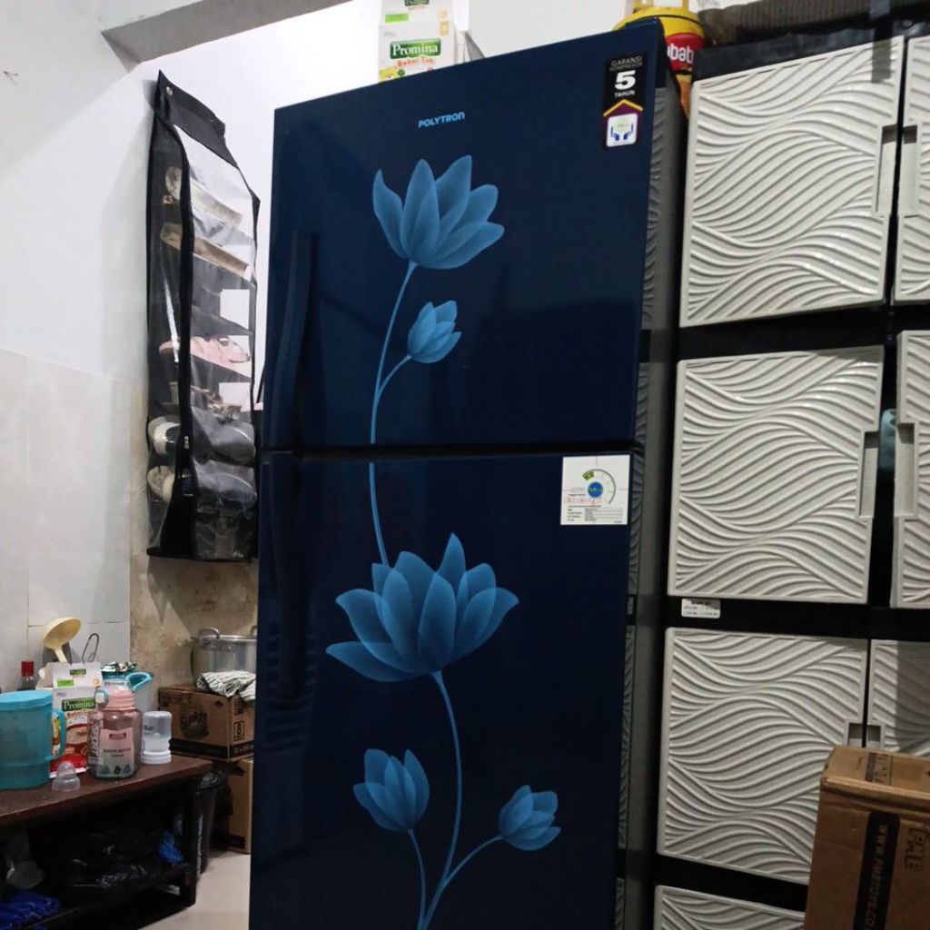 POLYTRON KULKAS 2PINTU