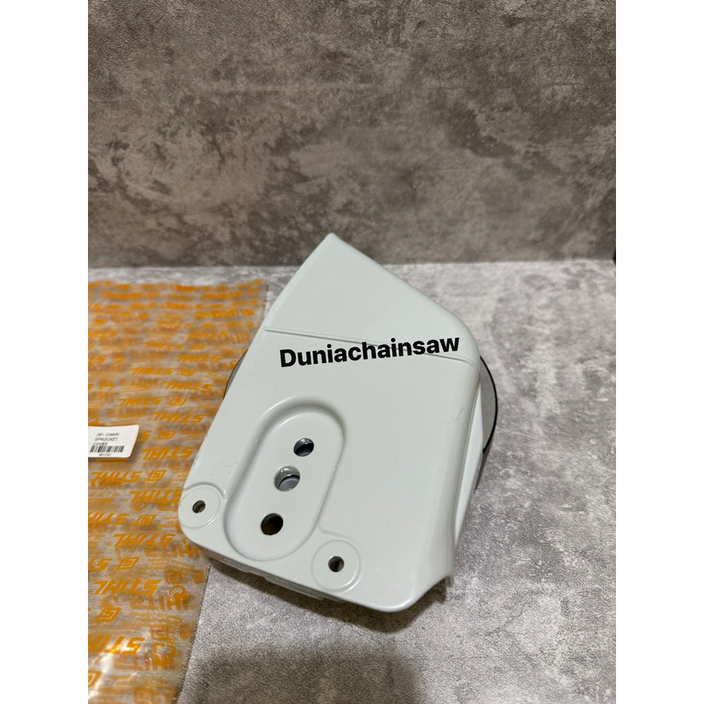 PROMO SHOOPE  COVER SENSO 381 382 ORIGINAL Chain Sprocket Cover Senso MS-381 MS-382 STIHL ORIGINAL