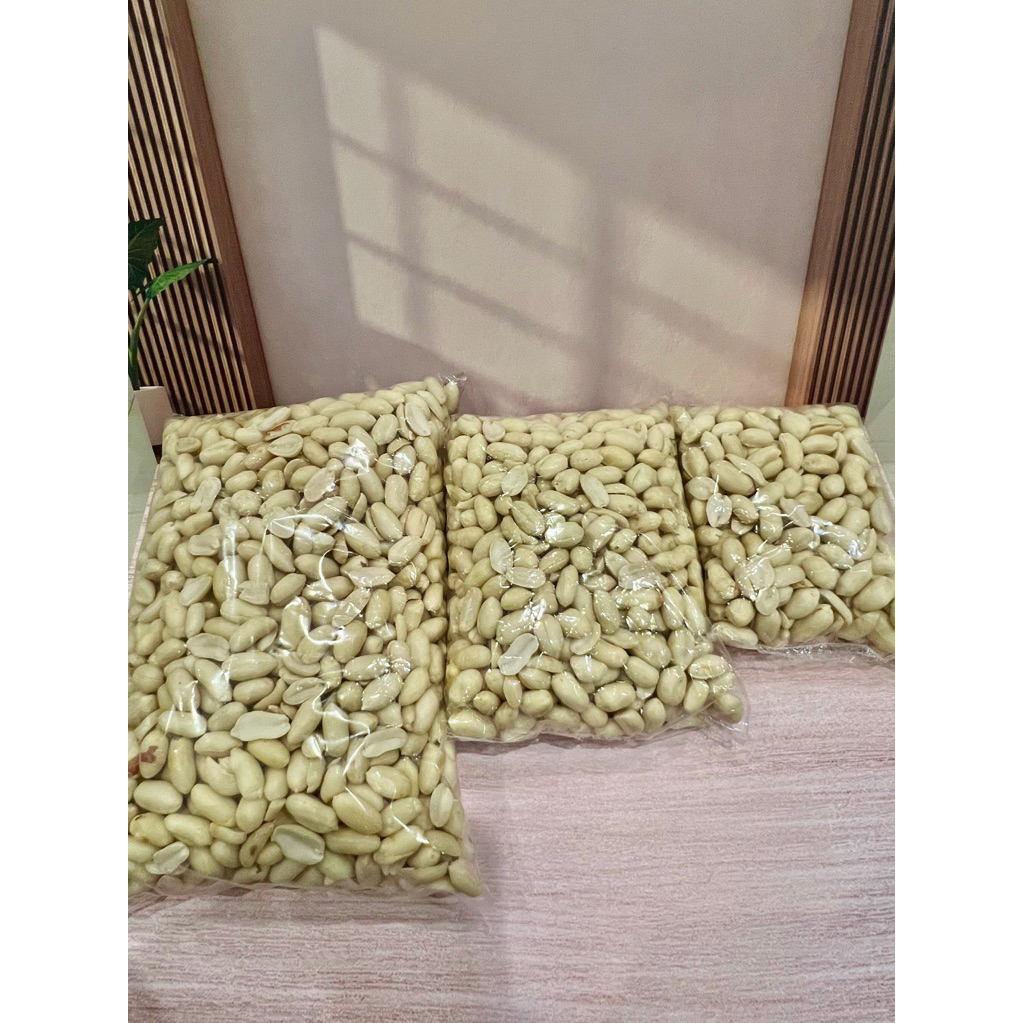 

KACANG TANAH KUPAS MENTAH BESAR SUPER PREMIUM