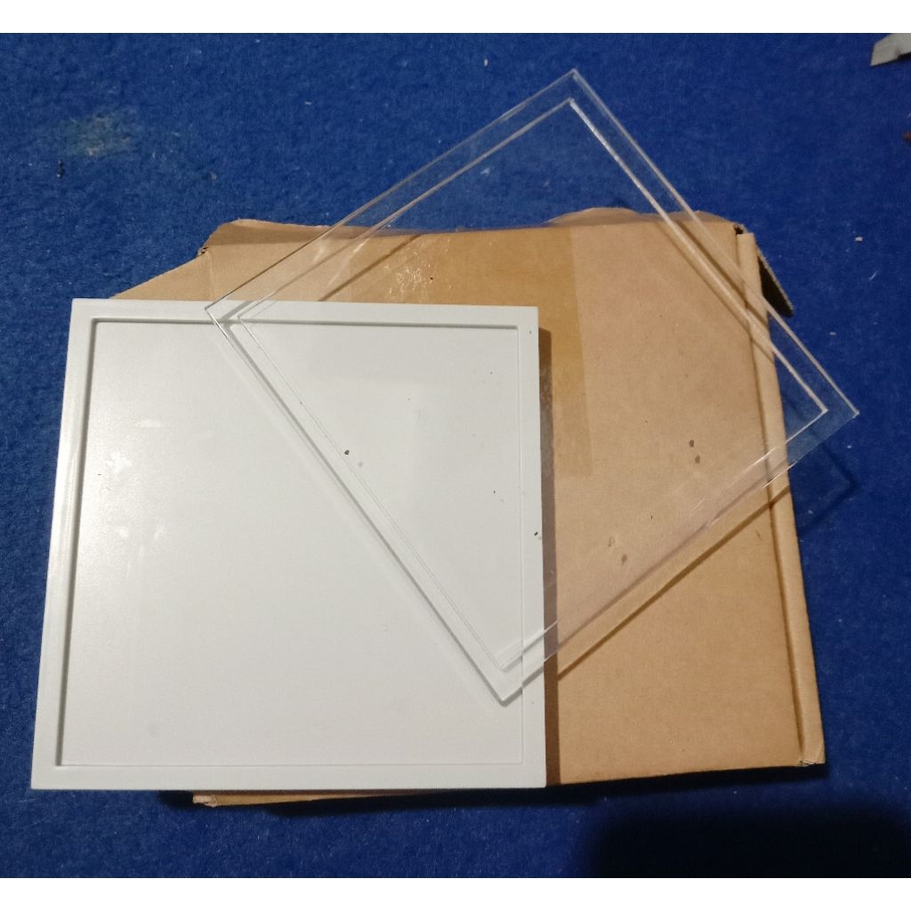 

prince tag Acrylic ukuran 10x10cm/tebal acrylic 5mm
