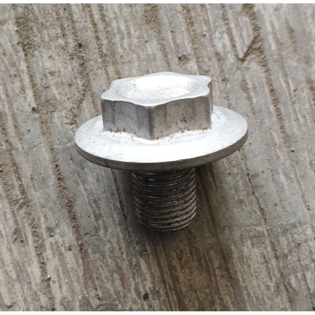 Baut baud komstir atas Kawasaki Bajaj Pulsar NS200 92154-E075 original