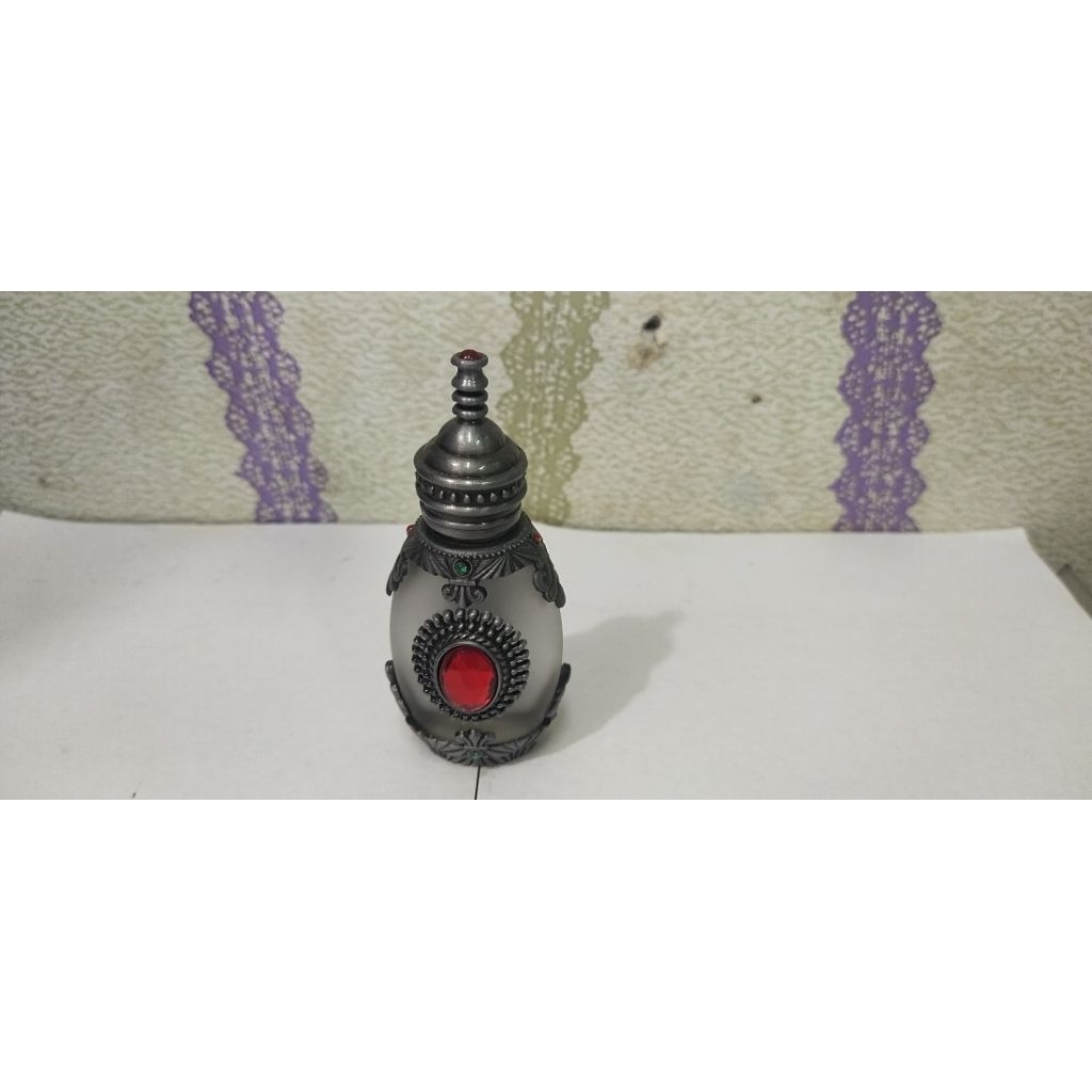 Minyak wangi Arab aroma Oud Supreme