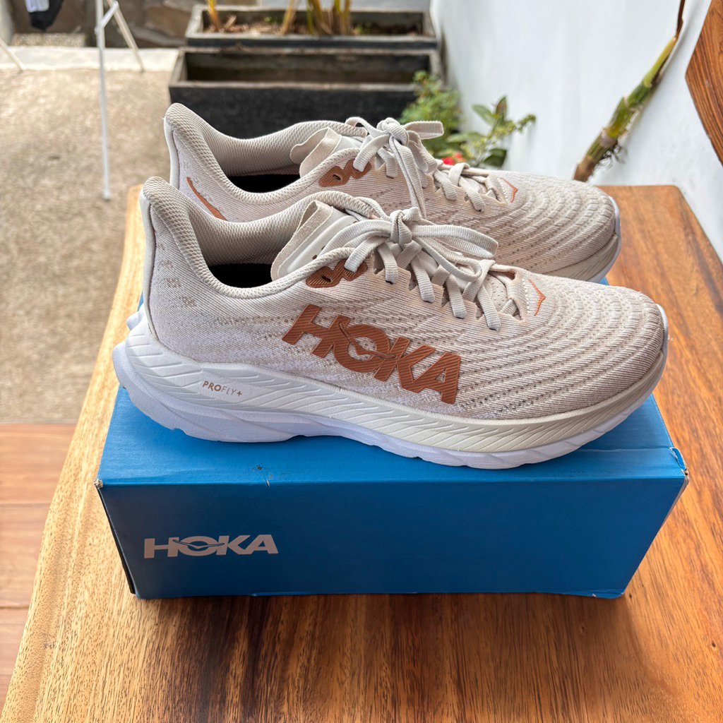 Hoka Mach 5 Women size 40 (25cm) Good Condition