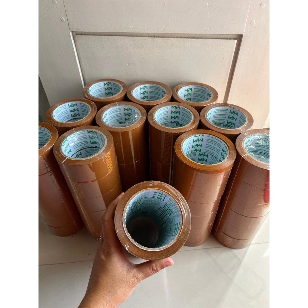 

Lakban Sedang Coklat MasterPack Indonesia ( MPI ) 45 mm x 100 Yard ( 6 Pcs /Buah Lakban Coklat )