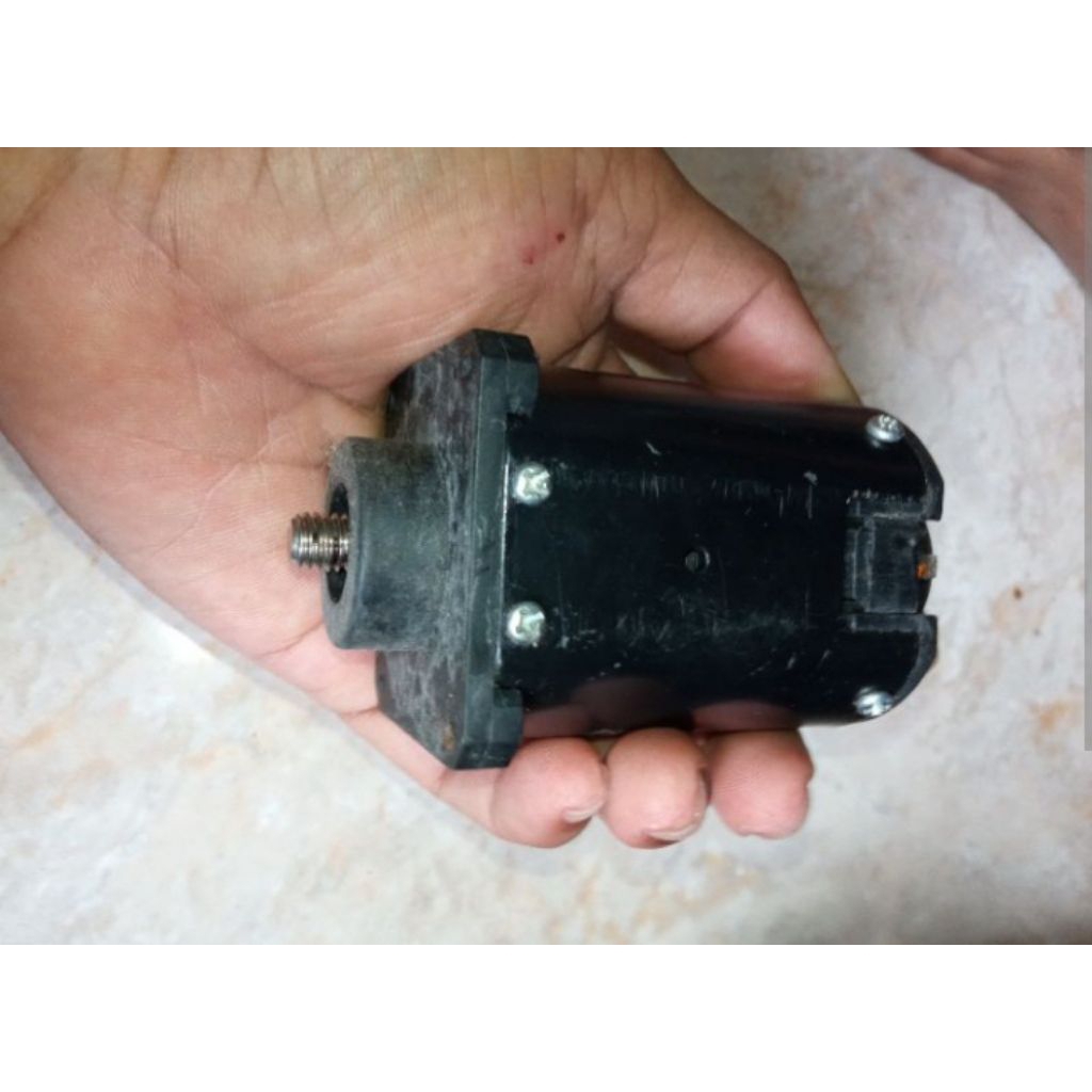 Generator listrik DC 24V 30W