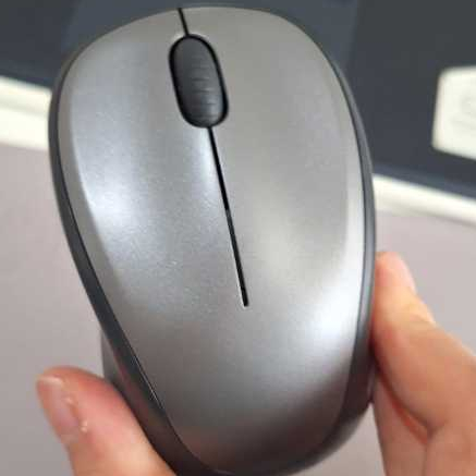 PRELOVED Mouse LOGITECH M235