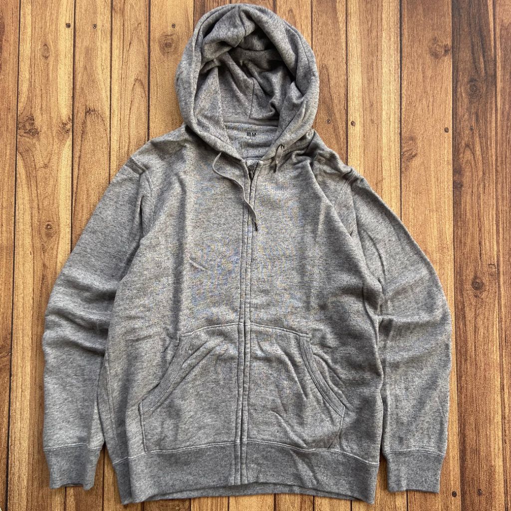 Hoodie Zipper Uniqlo Abu