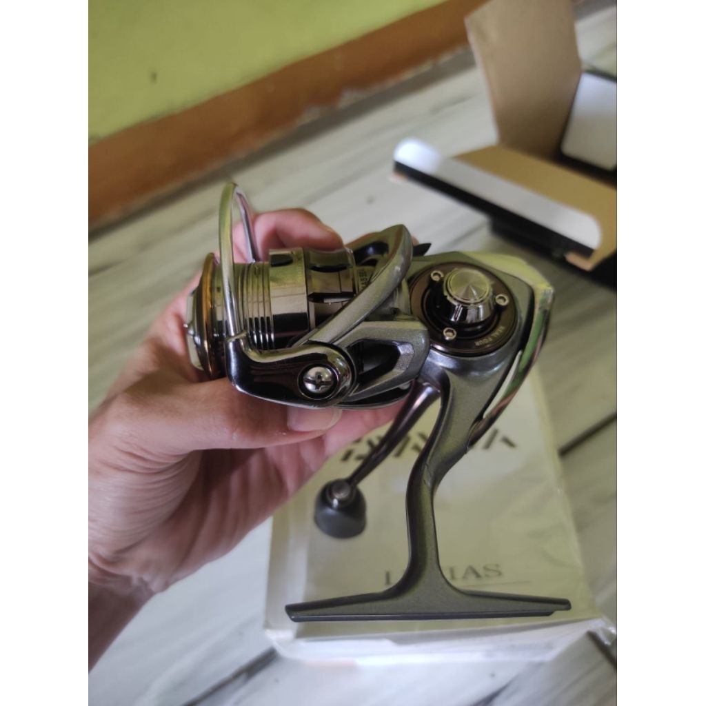 Reel daiwa luvias robot 2004h