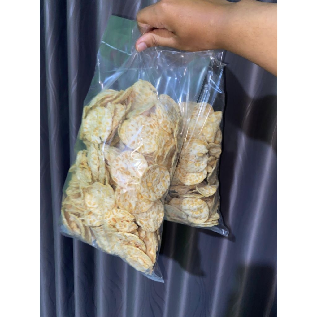 

KRIPIK TEMPE SAGU PALING MURAH 500 gram