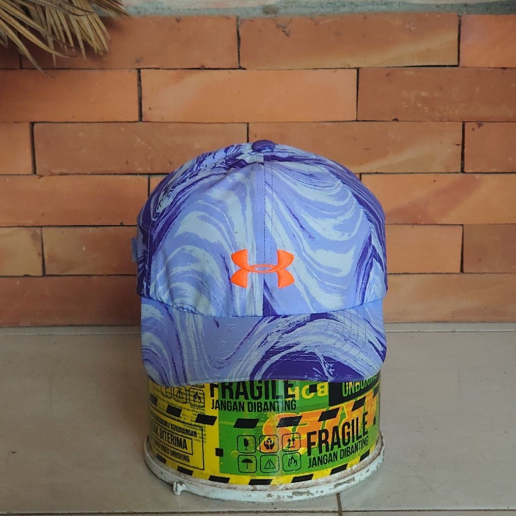 TOPI OUTDOOR RUNNING UNDER ARMOR ORIGINAL