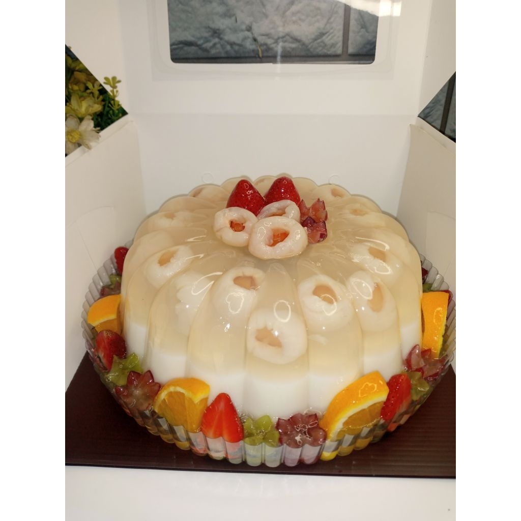 

(DADAKAN CHAT ADMIN)PUDING LYCHEE MILKY SIZE 24 CM