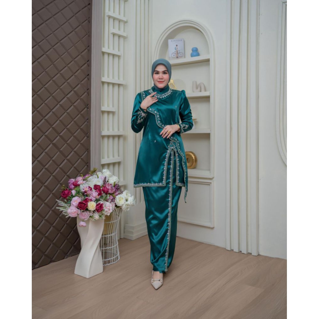SET TUNIK KURUNG BORDIR // BAJU KURUNG MELAYU // SET BAJU WANITA KURUNG