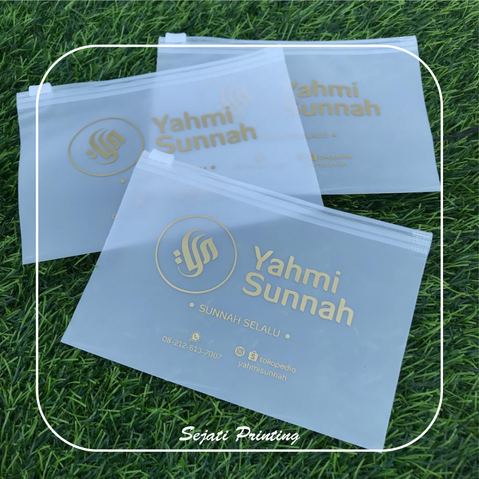 

isi 50 pcs (Size 15cm x 10cm) Sablon Zipper Bag, Pouch Bag, Mika Zipper, Mika Zipper Premium, Zipper, FREE DESAIN - SEJATIPRINTING