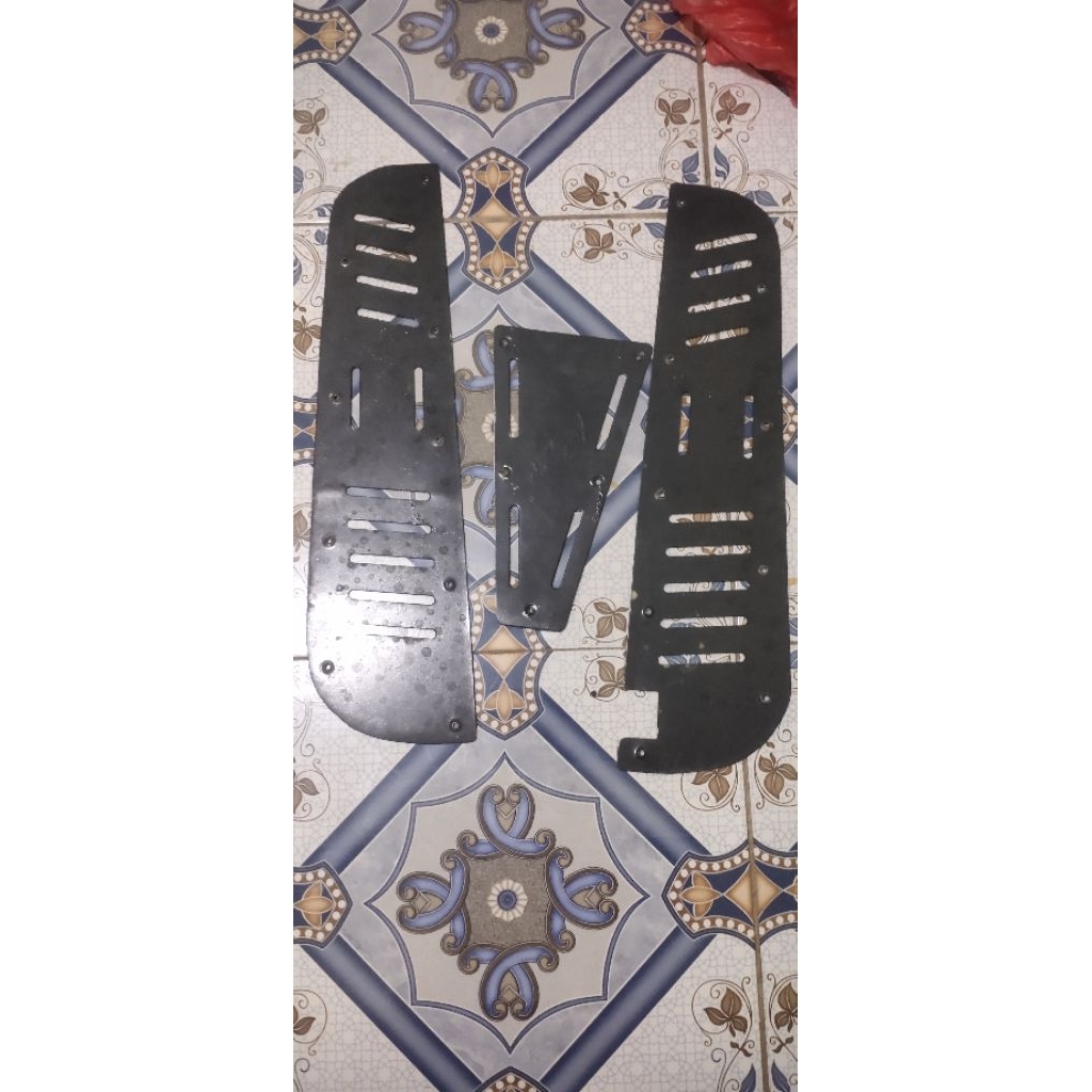 bordes/ dek lantai vespa super