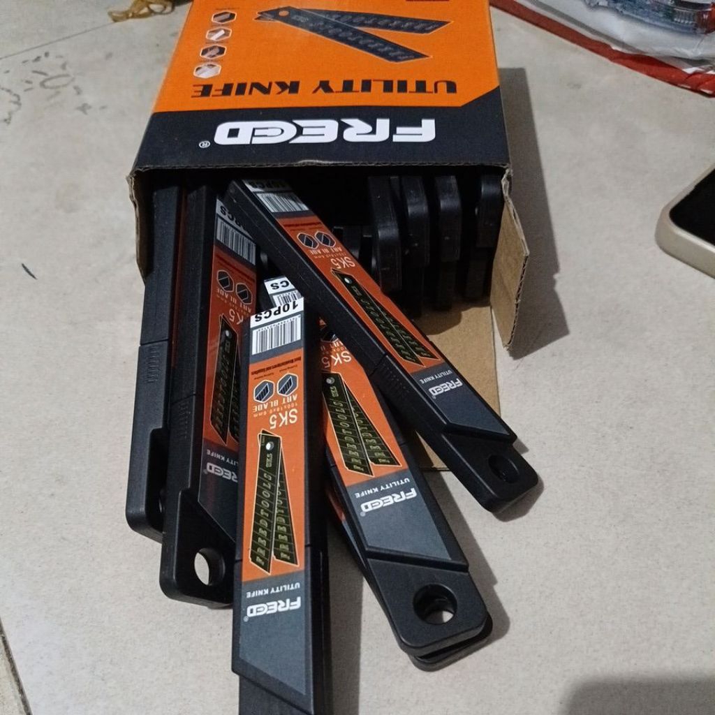 

1BOX ISI KATER FREED 0,6MM ISI 20BOX grosir isi ulang pisau kater berkalitas