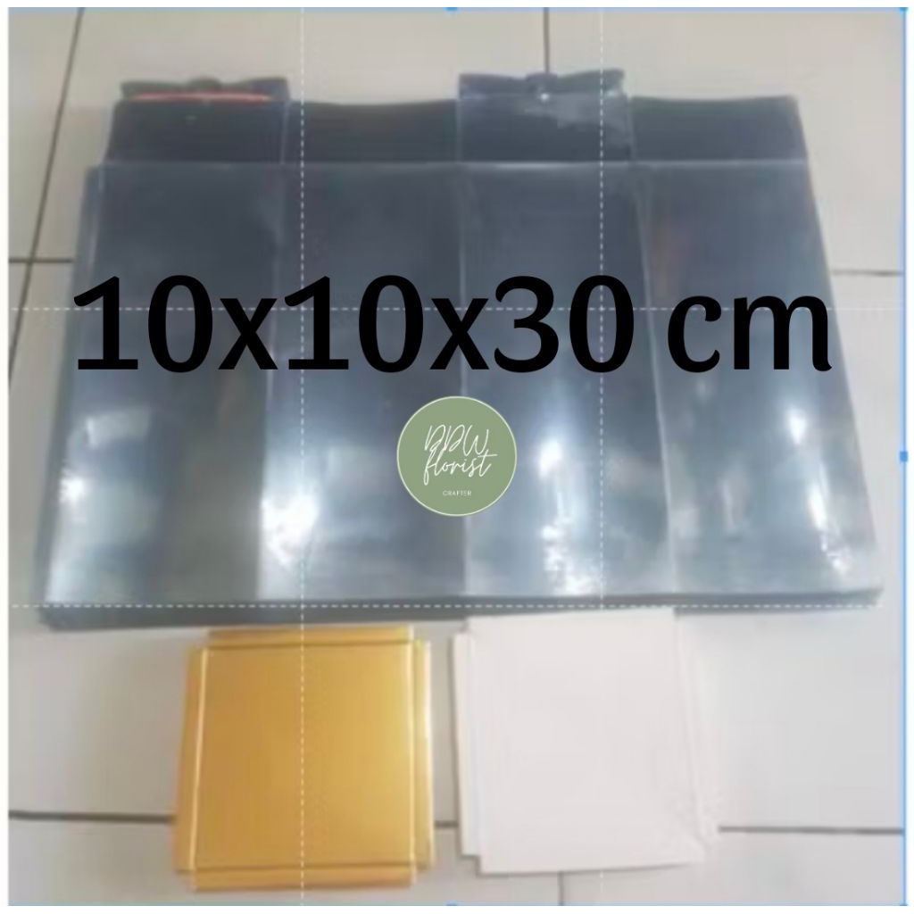 

Kotak Mika Souvenir 10x10x30 cm + alas emas