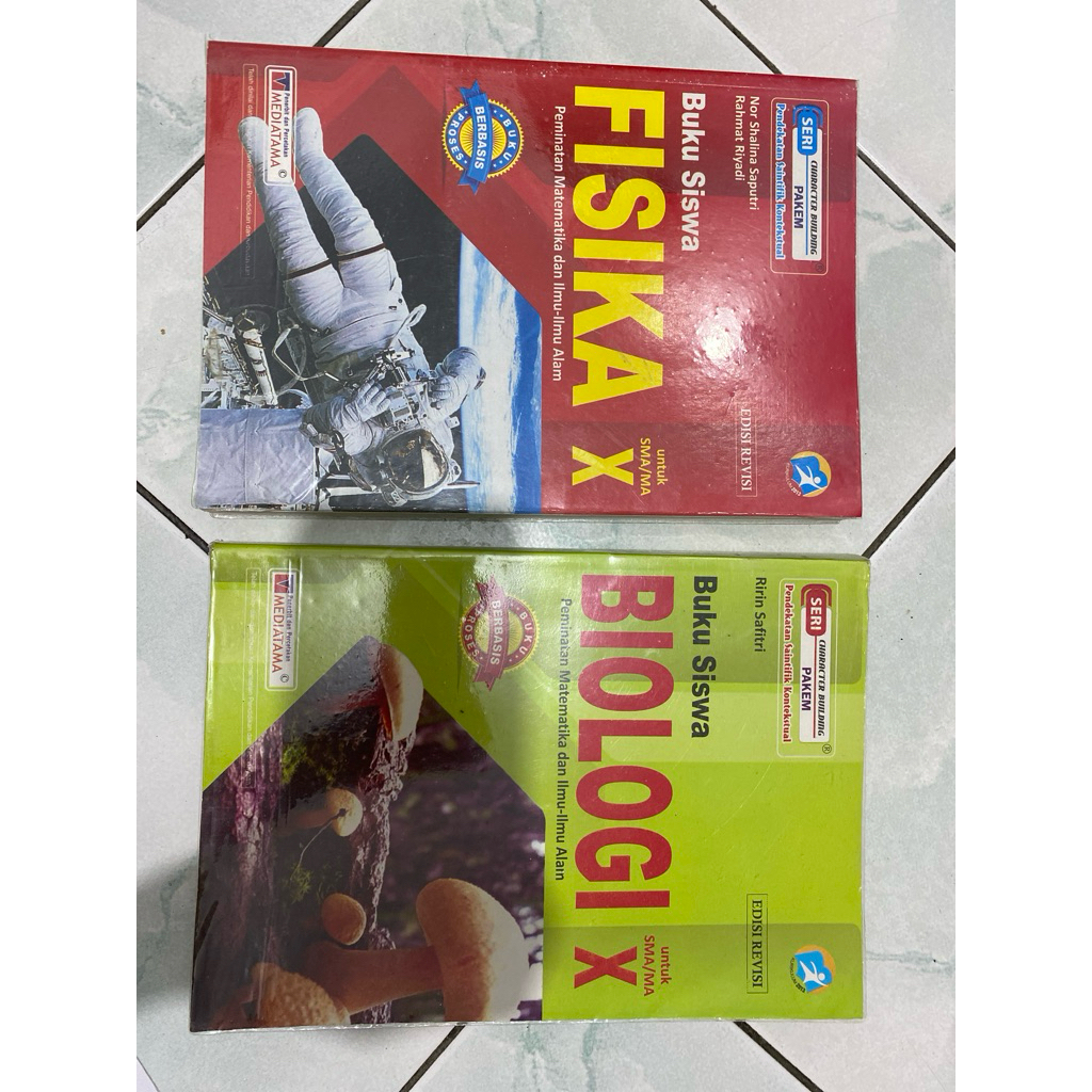 PRELOVED BUKU SISWA SMA/MA KELAS 10/KELAS X PENERBIT MEDIATAMA (BUKU BIOLOGI DAN BUKU FISIKA)