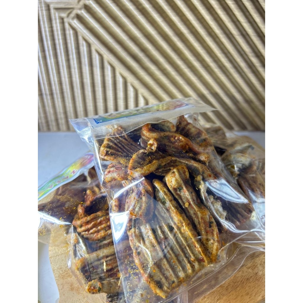 

kerupuk sisir jengkol isi 5pcs | cemilan | murah | enak | jajan | organik | original | pedas | gurih Makaroni Cikruh tidak asin & gurih Basreng Mix jajanan kekinian