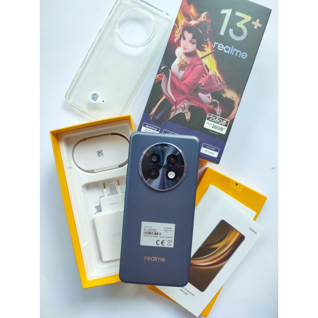 Realme 13+ 5G 12/256GB - Black ( Bekas/Second )