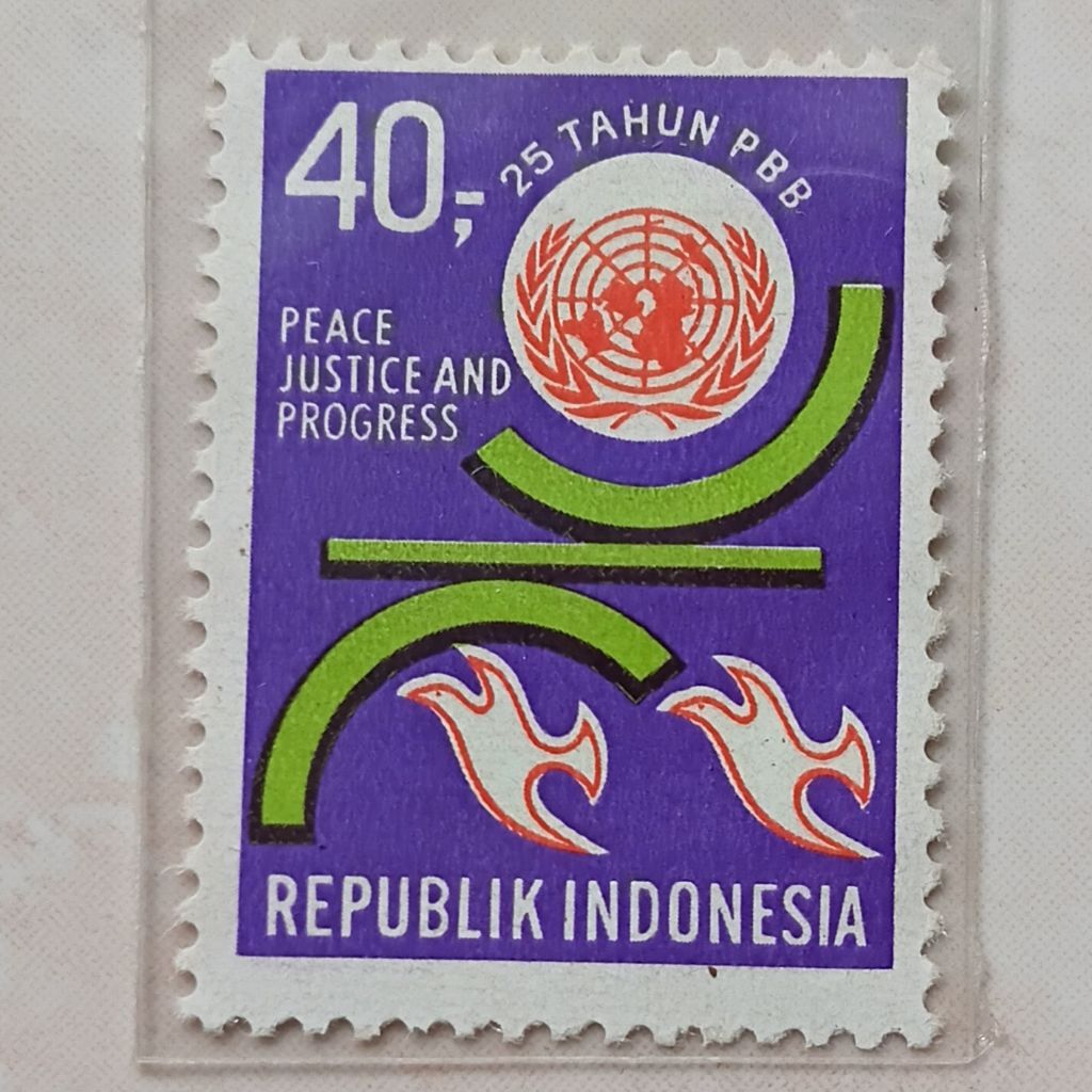 

Perangko Prangko Kuno Seri 25 Tahun PBB 1970 Mint - YN2563