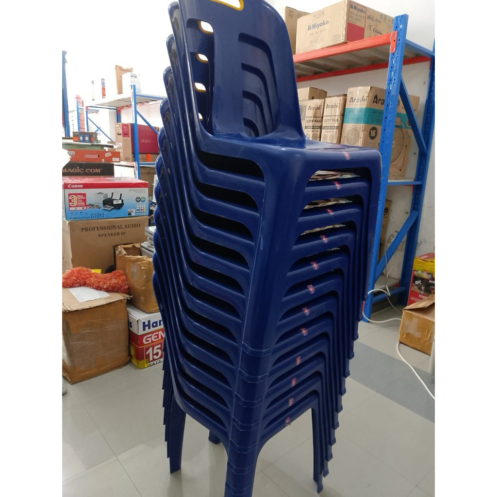 Twinpan 0388 Kursi Makan Sandaran Warna Biru MILAN PARIS CHAIR