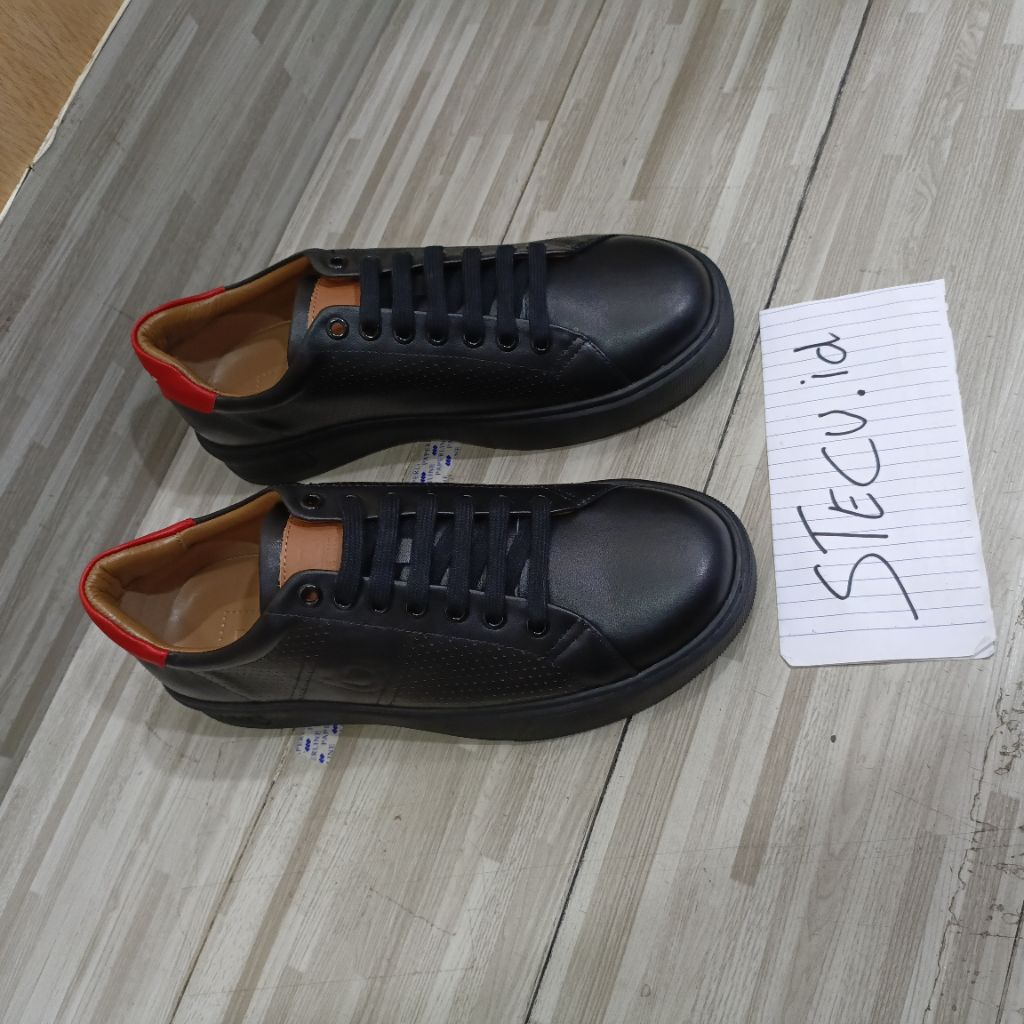 sepatu pria sneaker cowok bally hitam