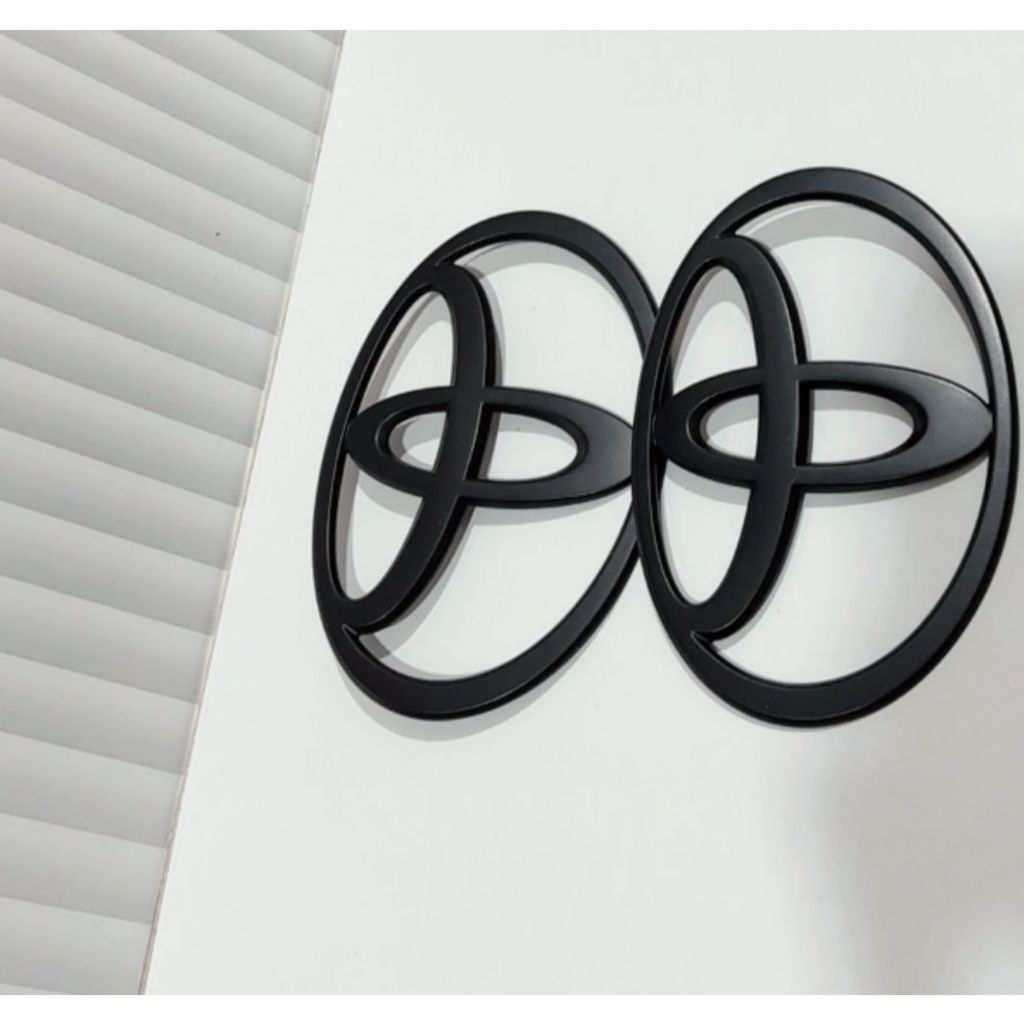 Logo Emblem grill Toyota untuk mobil Dyna Atau Rino
