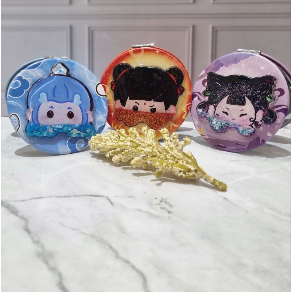 Kaca Bulat Lipat Kecil Lucu Dan Menggemaskan