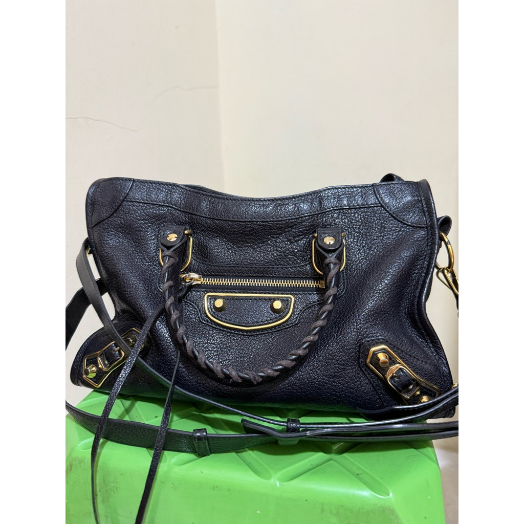 preloved Balenciaga Small city