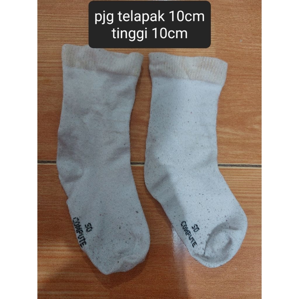 kaos kaki bayi anak perempuan cewek preloved secondhand seken bekas