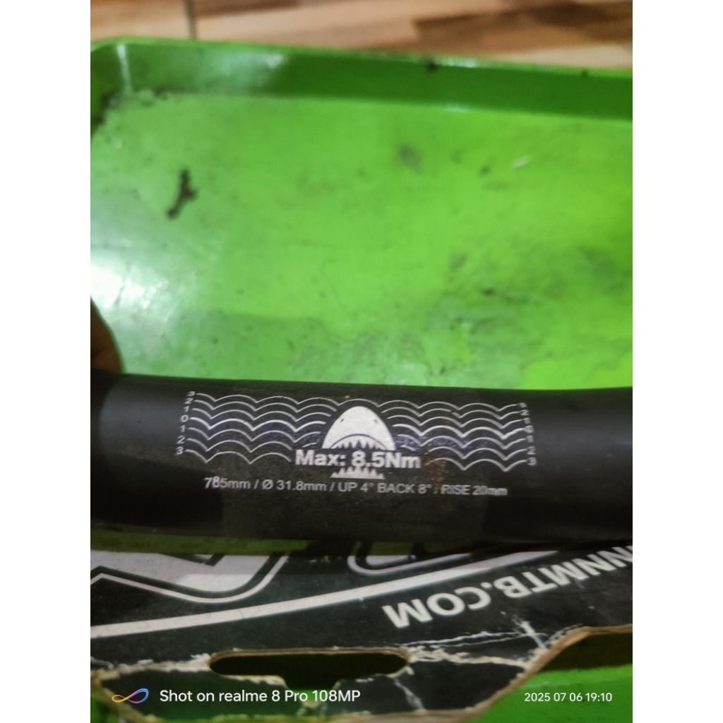 Handlebar MTB Handlebar Carbon FUNN Black Ace 31.8 x 785mm setang Sepeda