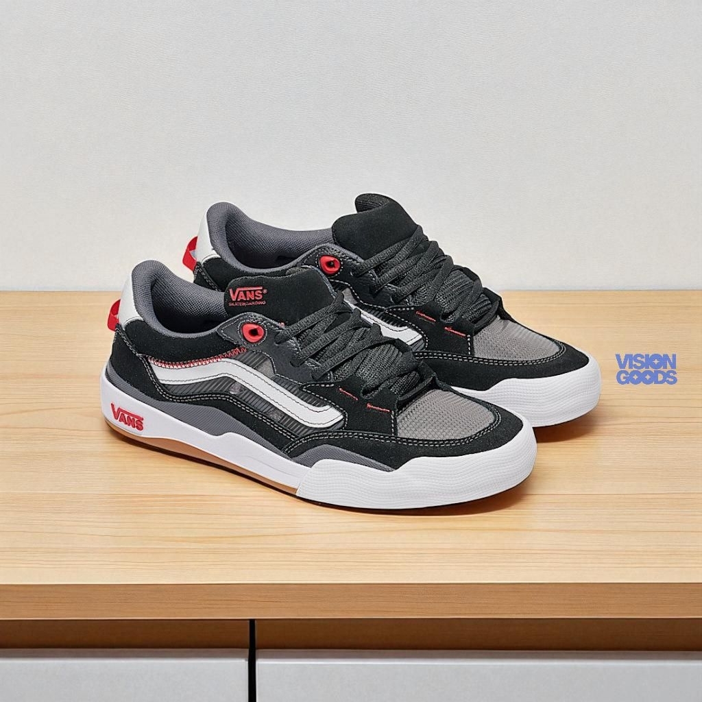 Sepatu Vans Wayvee 2.0 Skateboarding Black White Red
