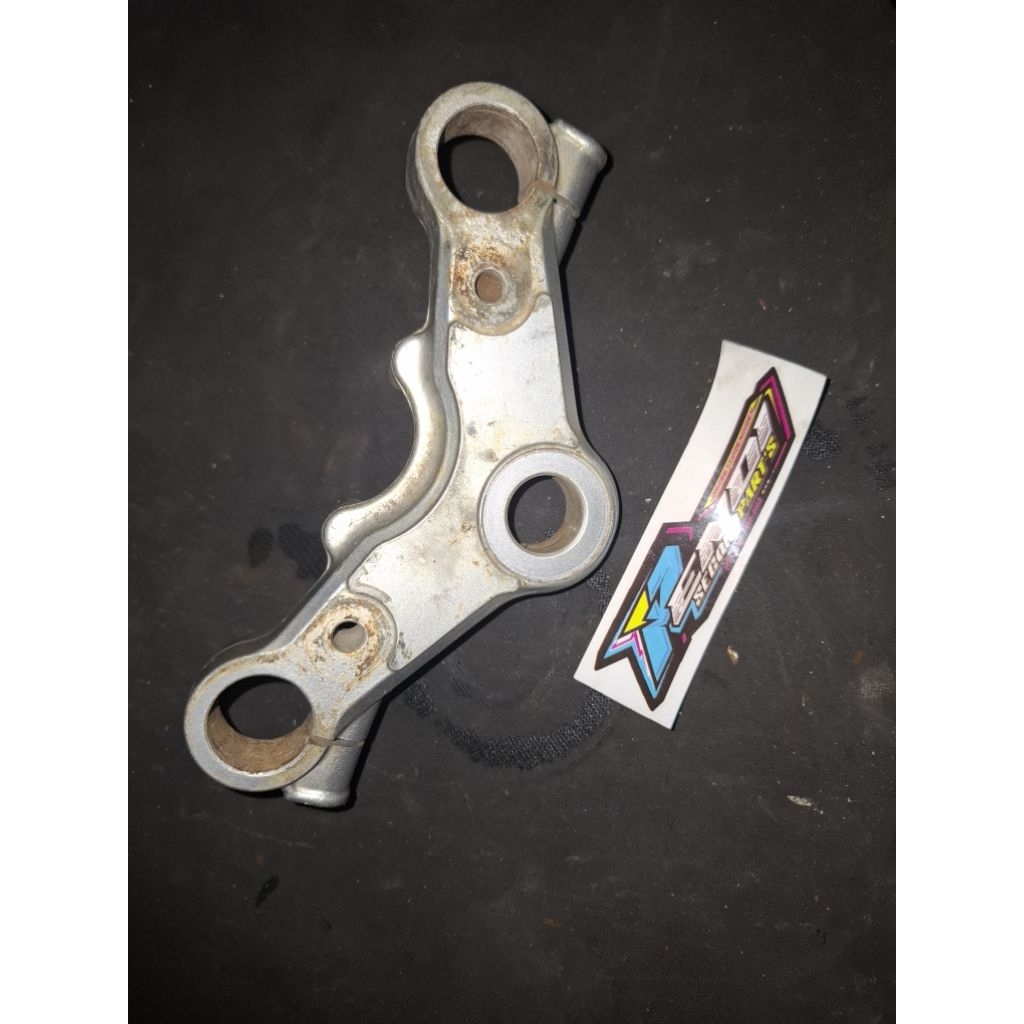 segitiga atas satria fu karbu original