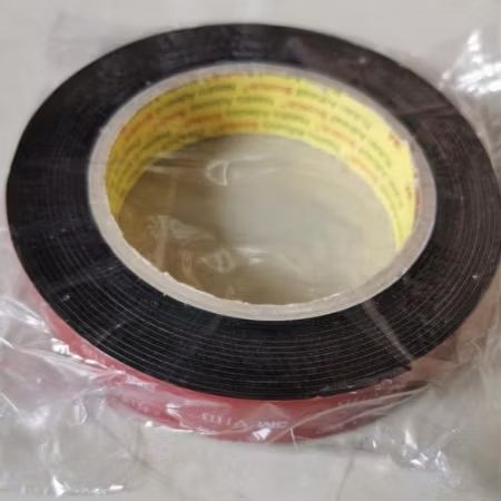 

Double Tape 3M Black hitam perekat original-double tape 3M 24mmx4,5mtr