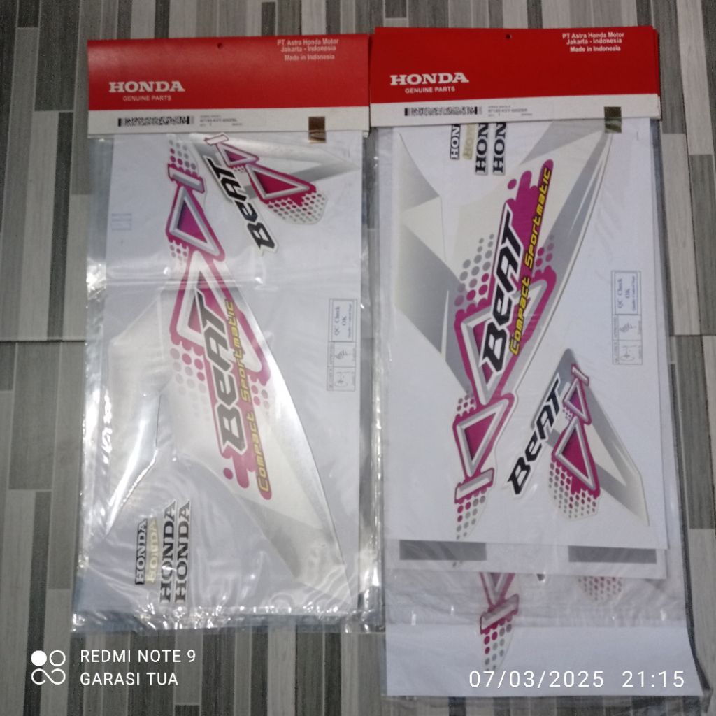 Striping Setriping Stripe Sticker Polet List Body Set Beat Karbu Putih Gen 2 2011 Asli Ori Original 