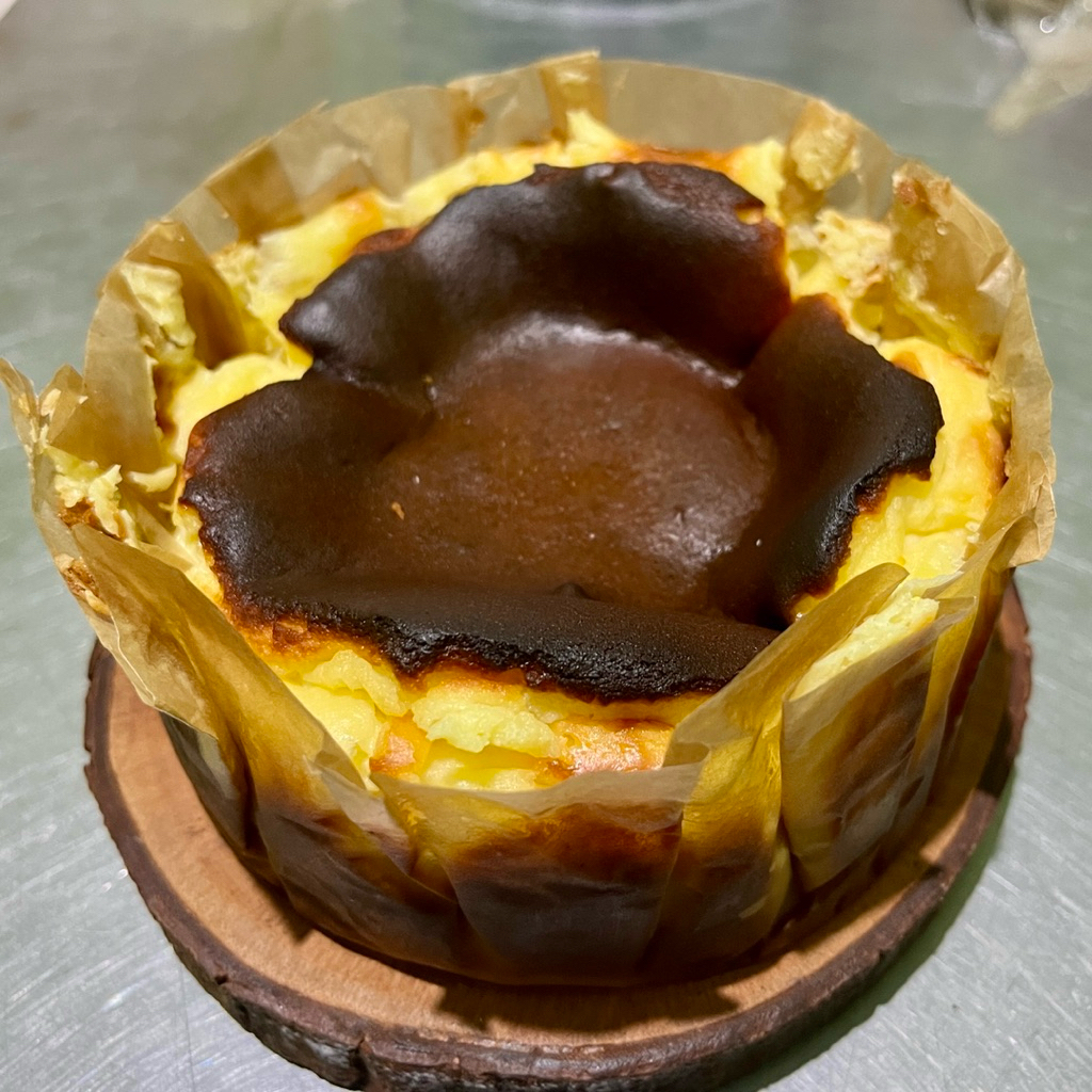

Basque Burnt Cheese Cake
