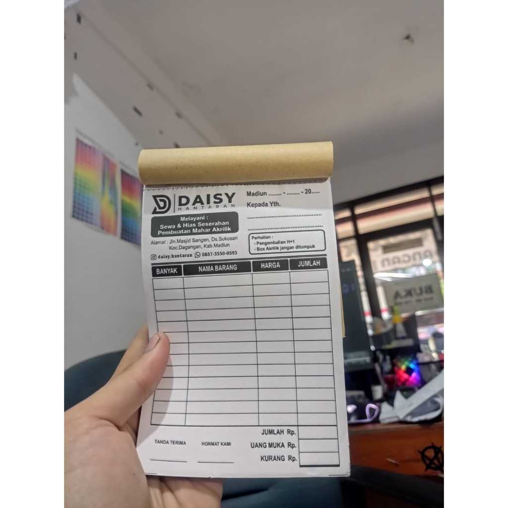 

Nota 2 Ply, 1 Ply~Top White Bottom Pink~ 1 Paket isi 4 Buku