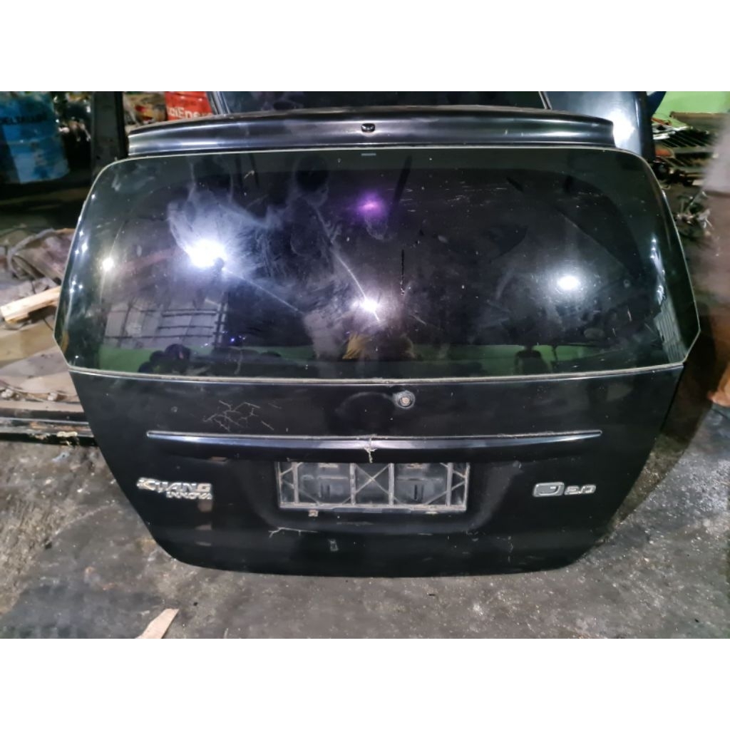 Pintu Bagasi Inova 2005-2015 ada kaca