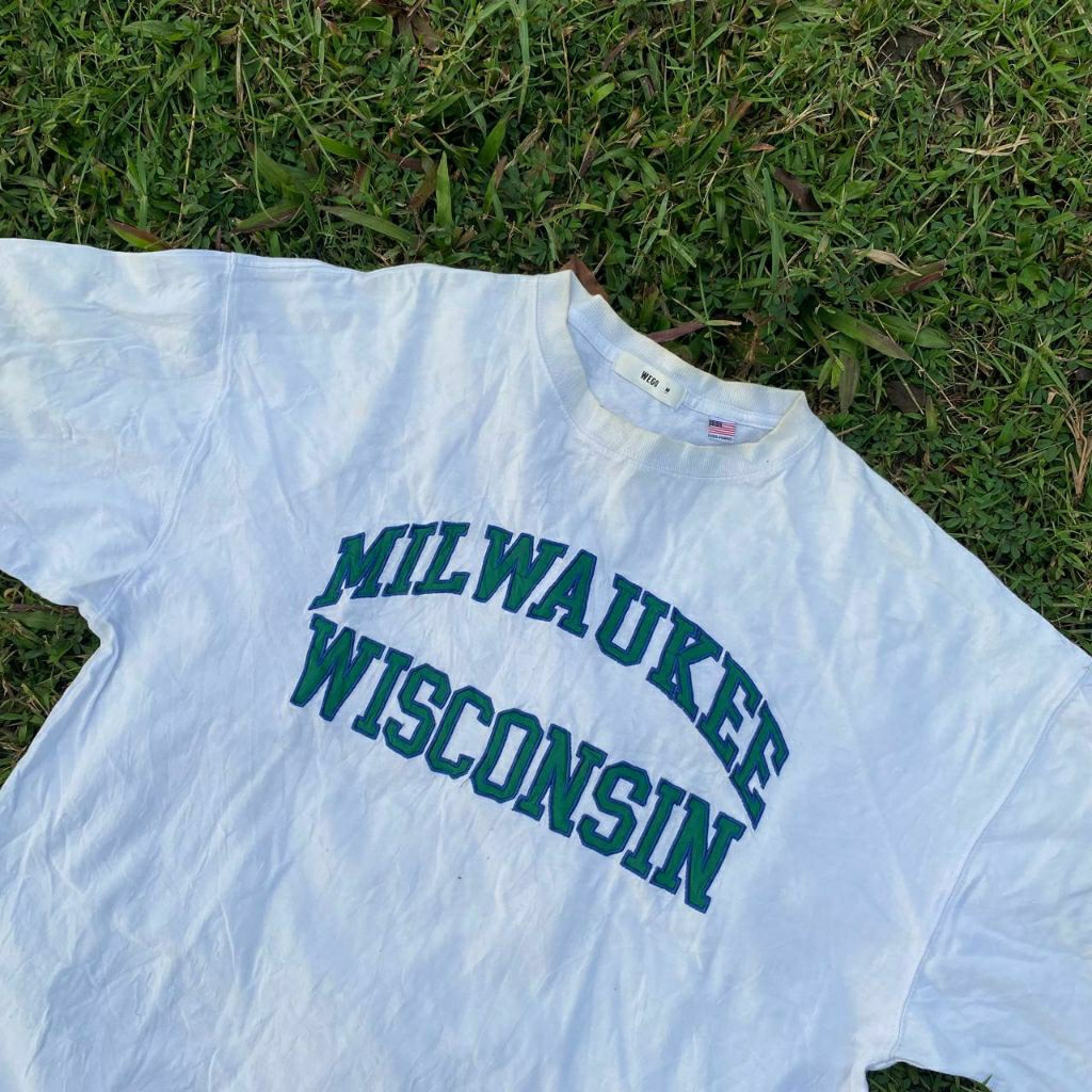 Kaos boxy Milwaukee by WEGO JAPAN