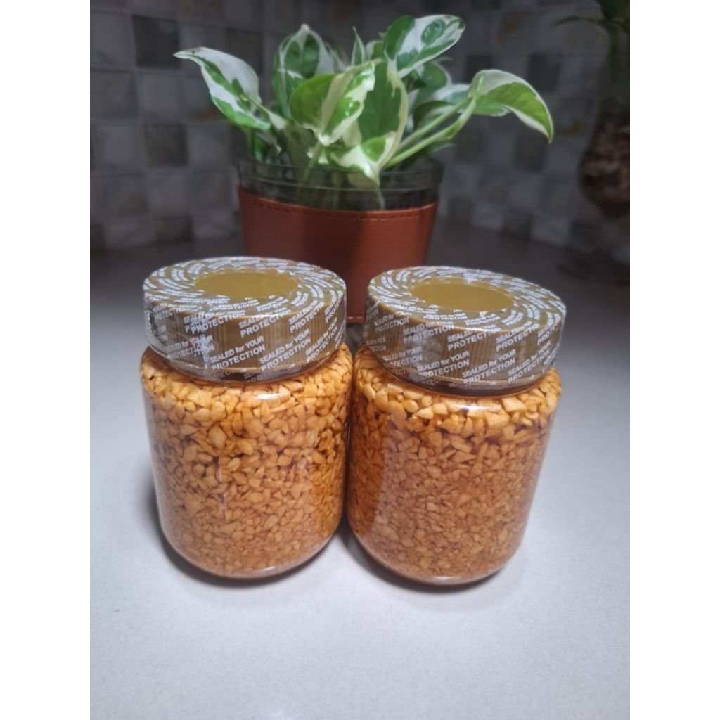 

Bawang Putih Goreng Renyah Gurih – Topping Masakan & Sambal – 100% Asli & HomemadeBawang Putih Goreng Renyah Gurih – Topping Masakan & Sambal – 100% Asli & Homemade