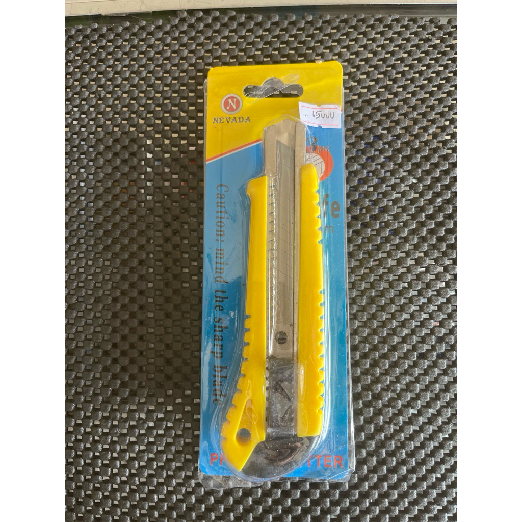 

cutter / pemotong cutter
