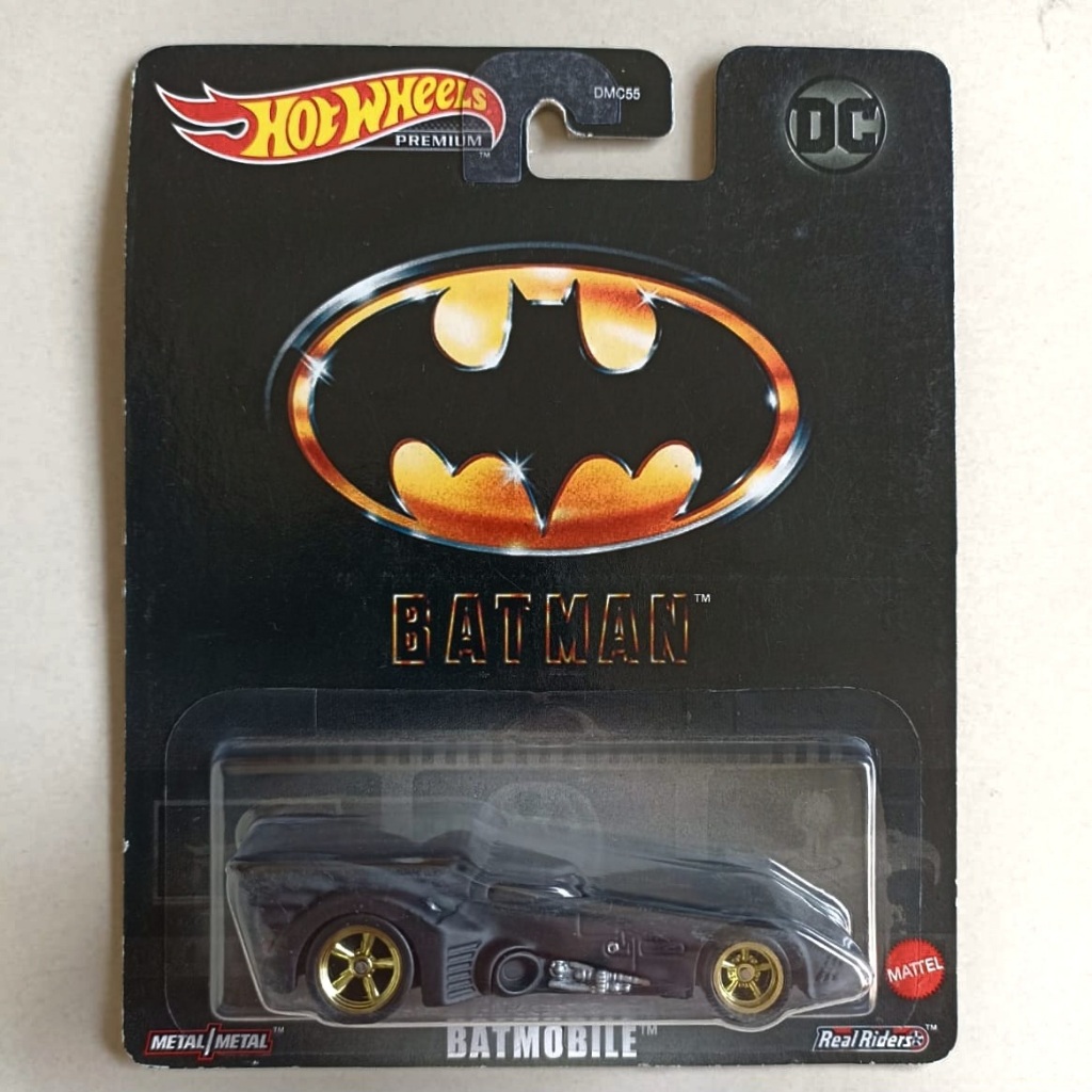 Hot Wheels Premium DC Batman Batmobile