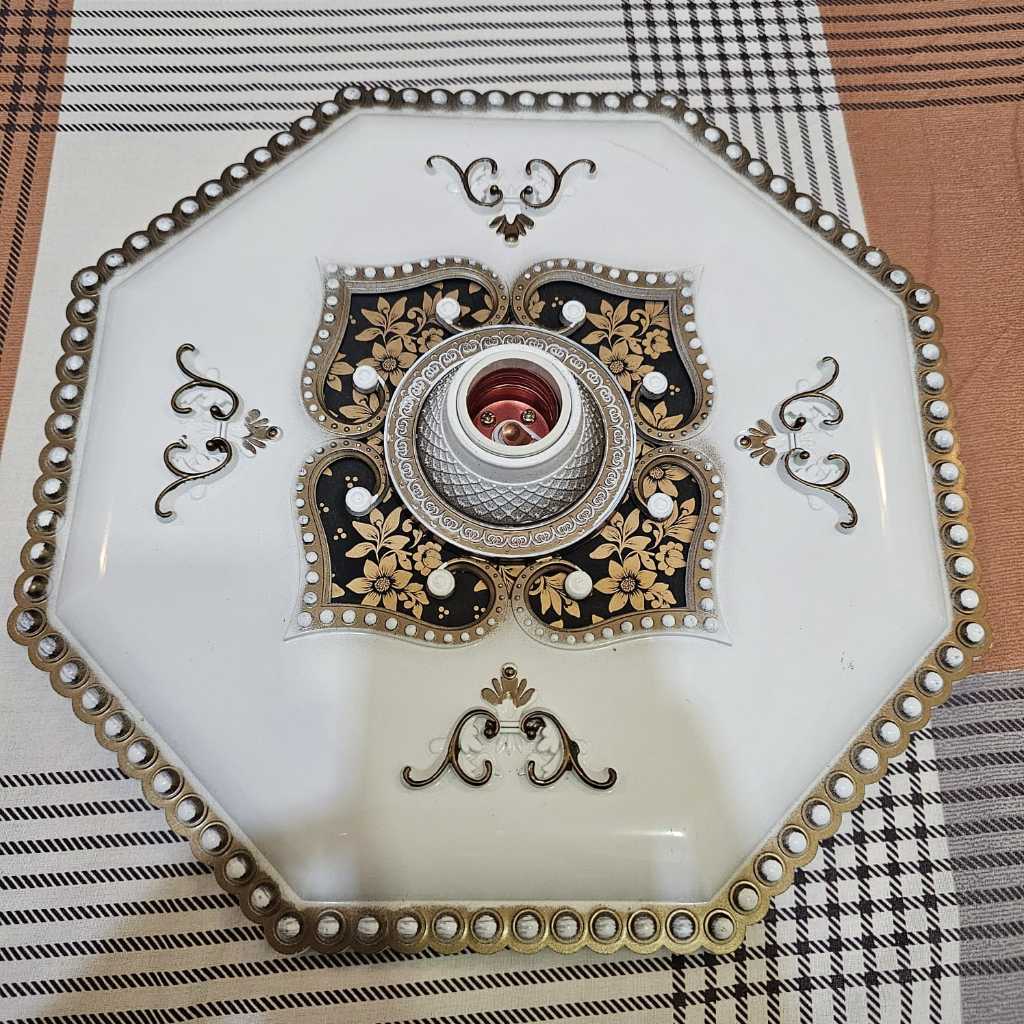 ORNAMEN LAMPU PLAFON PVC / ORNAMEN LAMPU PLAFON PVC/FITTING LAMPU PLAFON 30X30 fitting