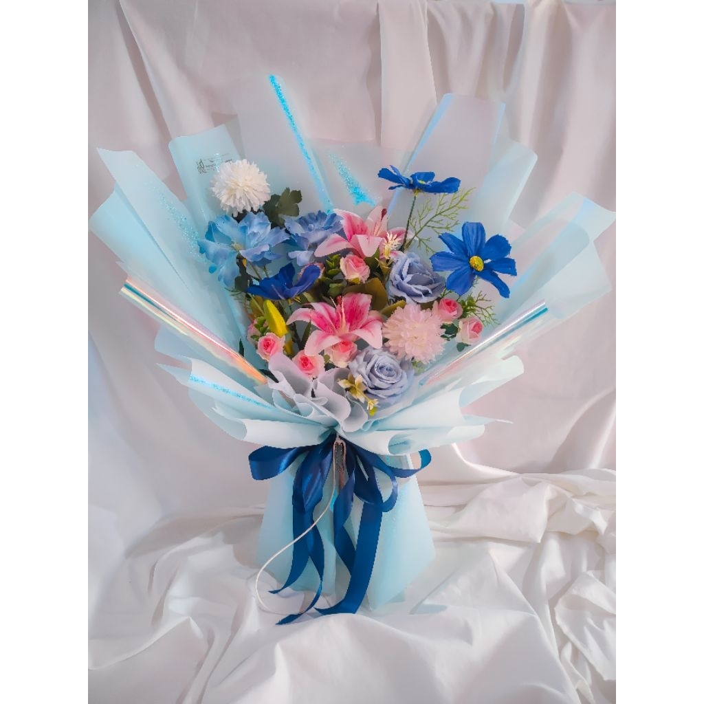 buket bunga artificial/ buket bunga palsu / bucket bunga artificial palsu / buket wisuda / buket ula