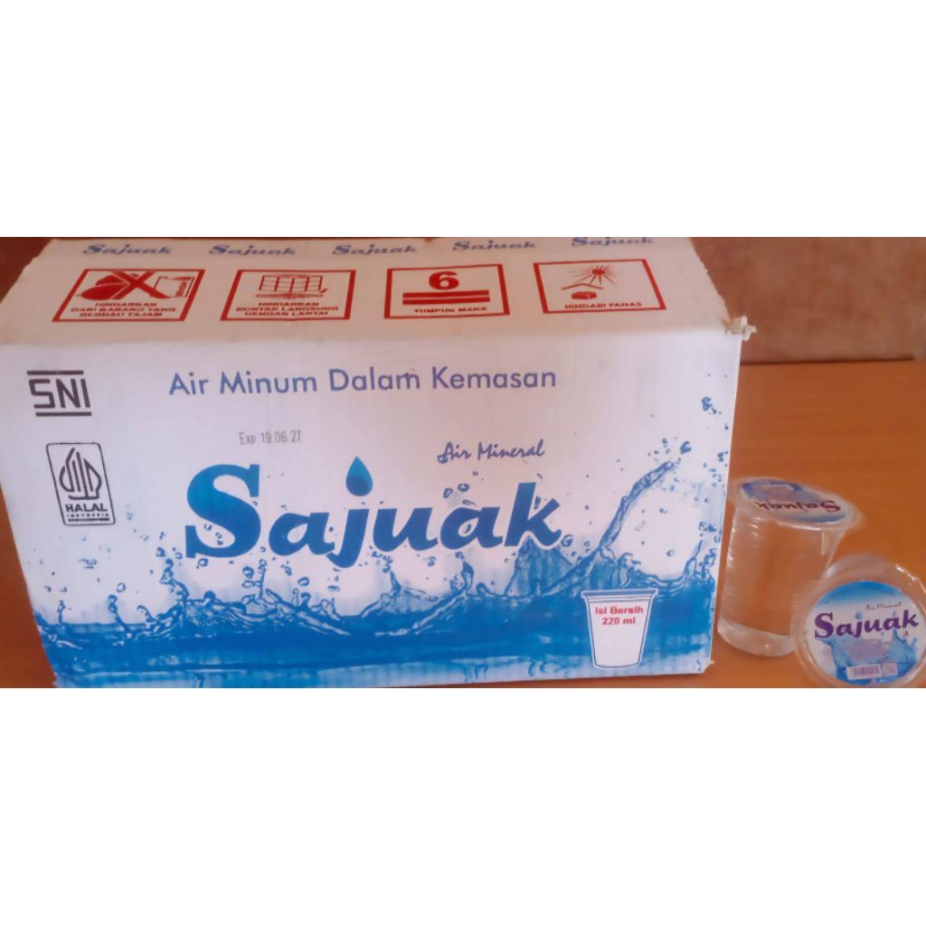 

Air Minum Sajuak asli Sumbar 220ml (gelas)