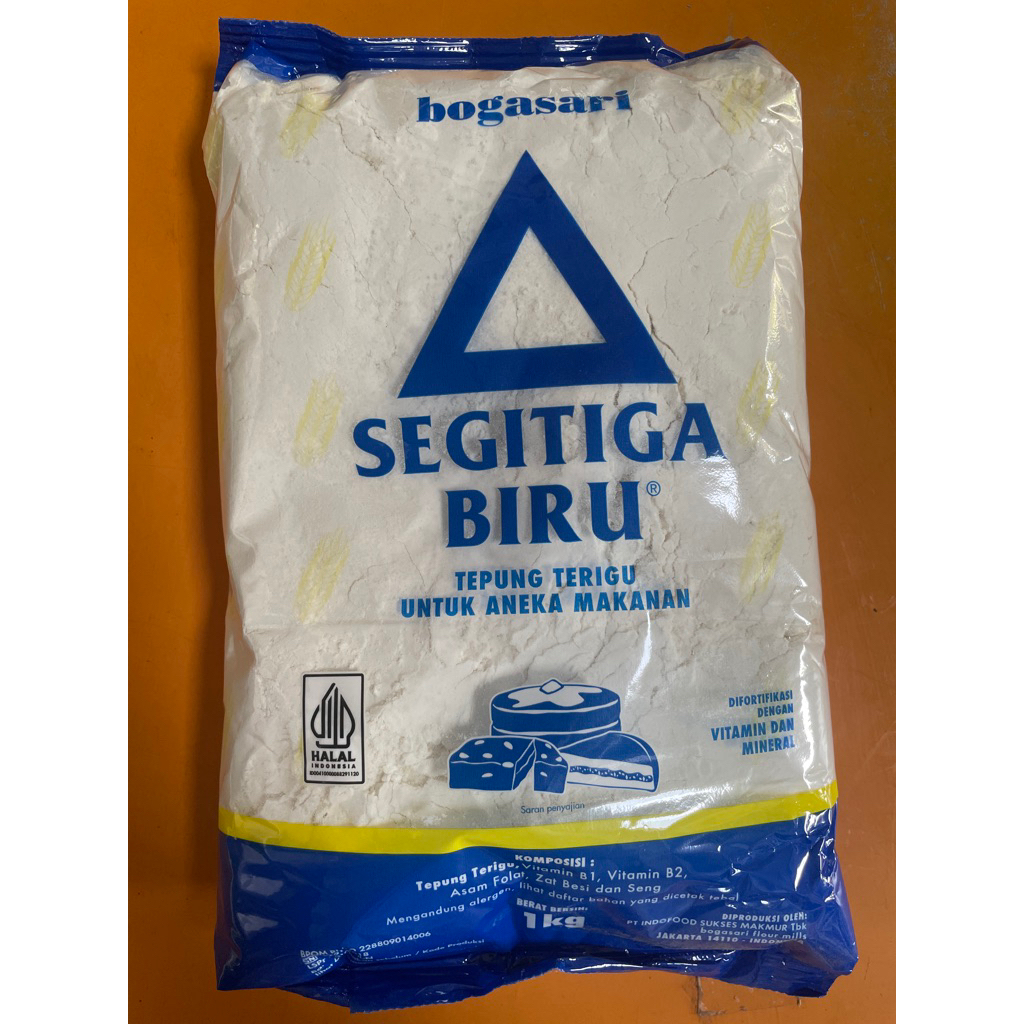 

Tepung Segitiga Biru Kemasan 1Kg | Tepung Pro Sedang