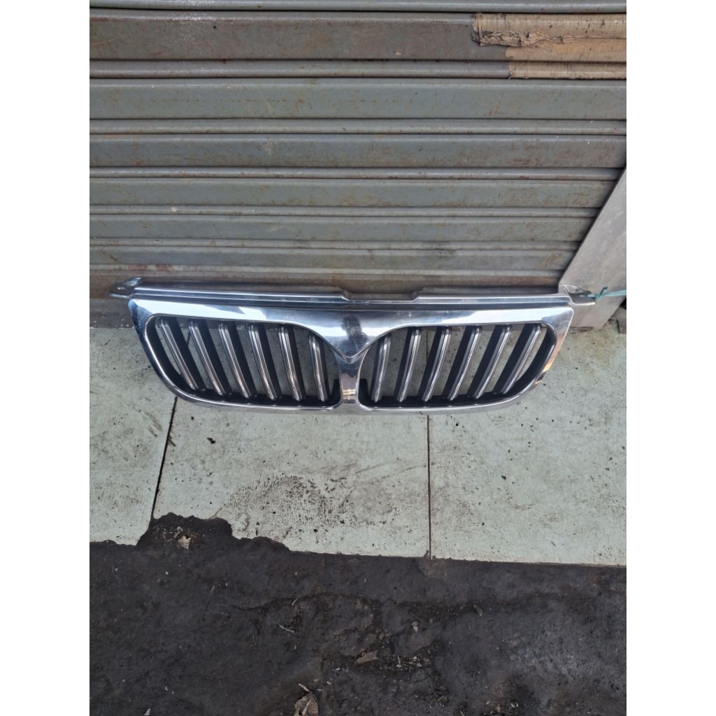 Grill Panther tahun 2000-2004