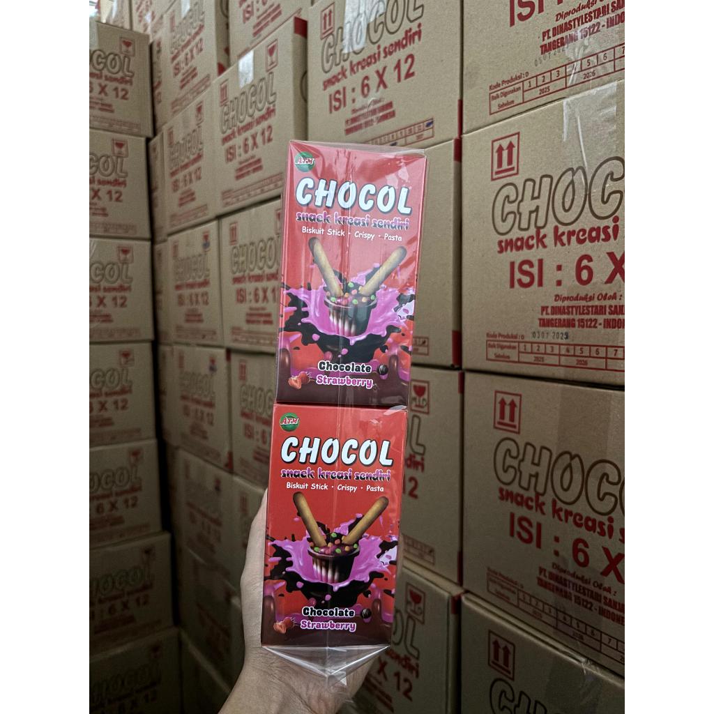 

CHOCOL SNACK BISCUIT STICK DENGAN CRISPY DAN PASTA COKLAT STRABWERRY, 1 PACK ISI 12
